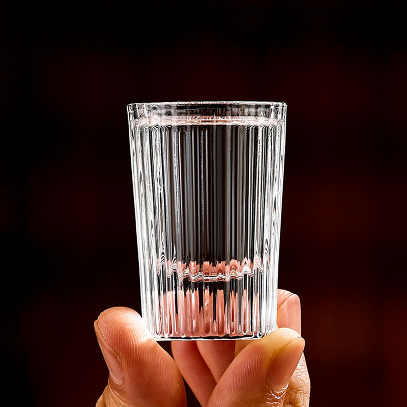 زجاج نبيذ أجنبي مخطط بسعة صغير - مراجعة Wine Beer Liquor وسعره
