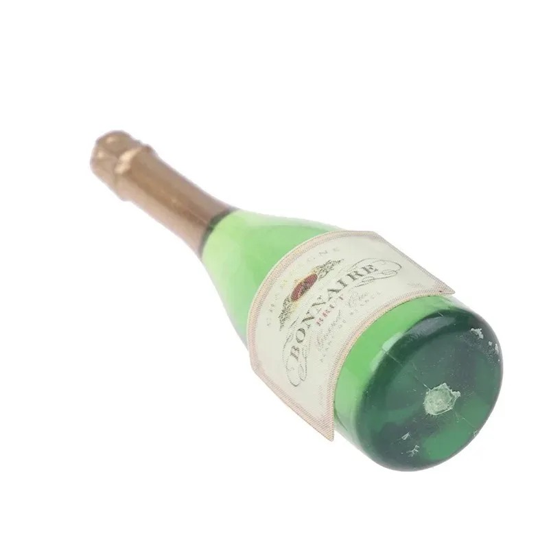 قطعتان من نماذج زجاجات الشمبان - مراجعة Wine Beer Liquor وسعره