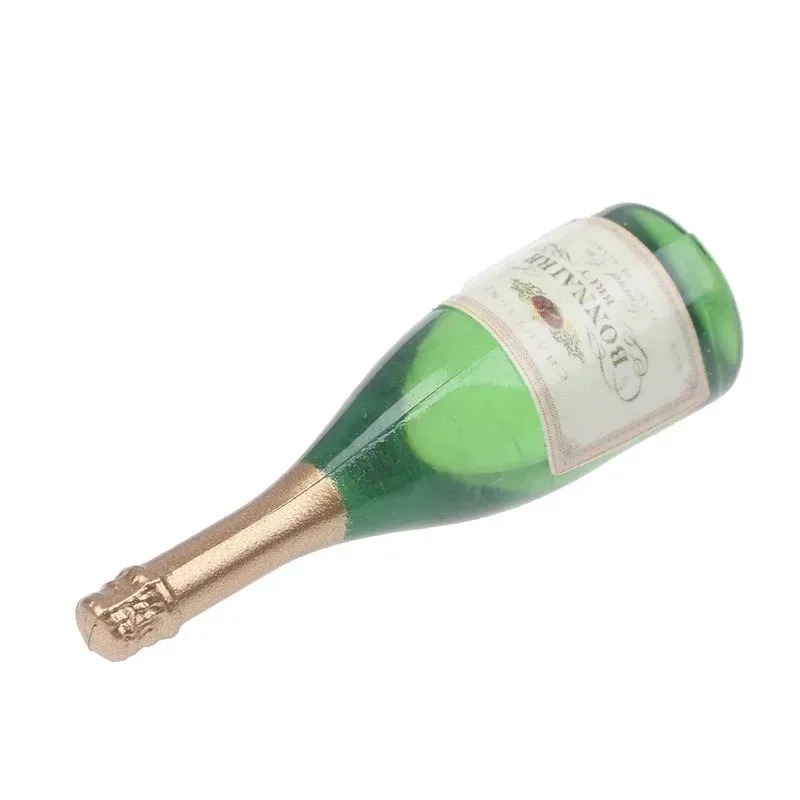قطعتان من نماذج زجاجات الشمبان - مراجعة Wine Beer Liquor وسعره
